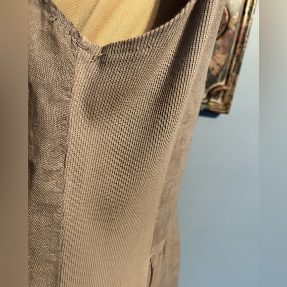 Lina Tomei Italy Beige 100% Linen Sheath Embellished V- Neck, size M - Picture 4 of 6